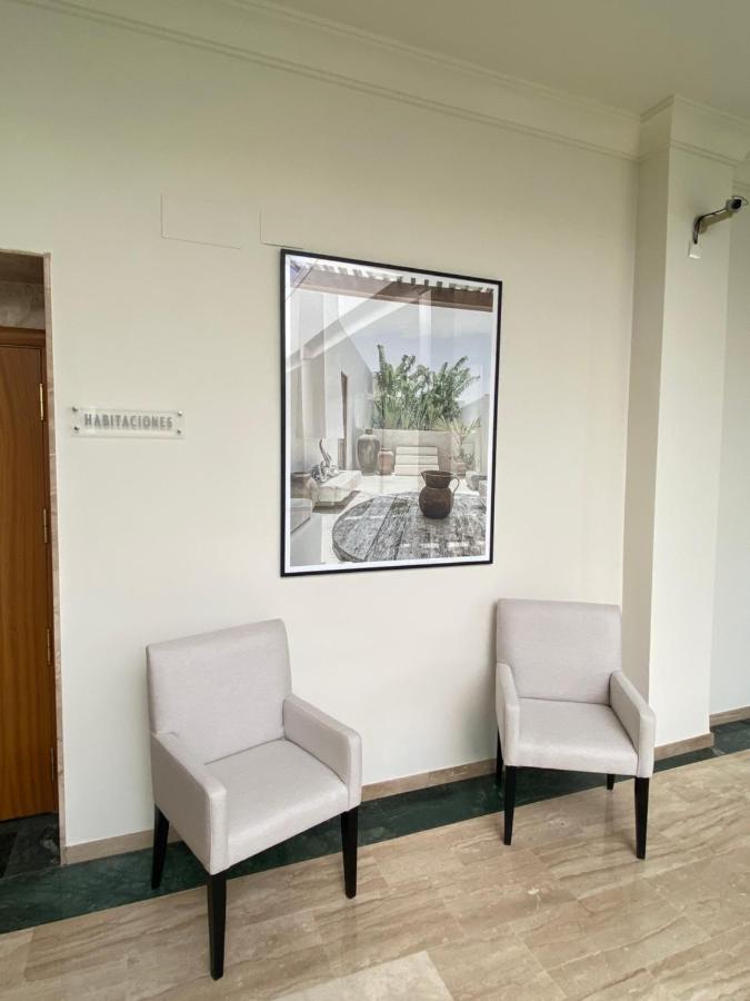 Hotel Santa Ana ラ・カルロータ エクステリア 写真